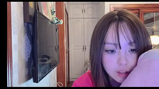 צ'אט XXX בשידור חי של LongLongQueen