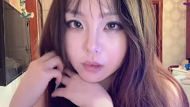 LongLongQueen Show Webcam