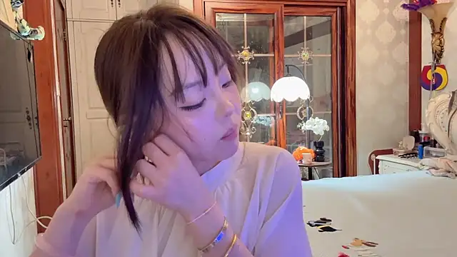 LongLongQueenのライブXXXチャット