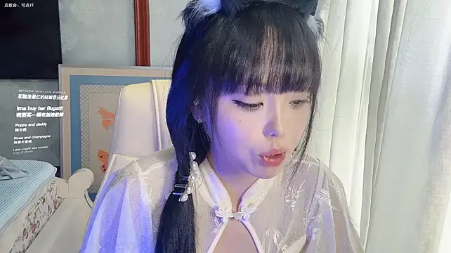 Show de LongLongQueen na webcam