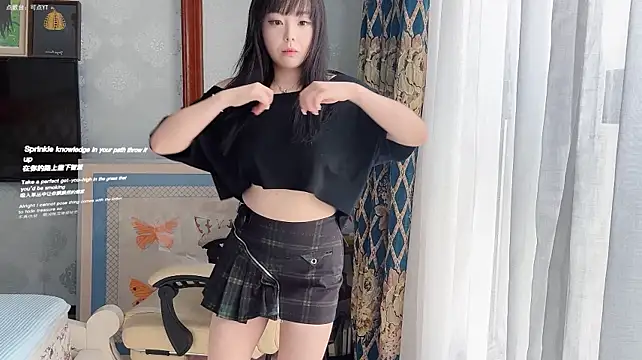 LongLongQueen's Live XXX Chat