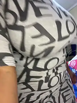 HornyMysteryxのウェブカメラショー