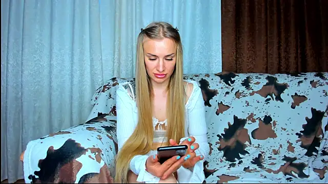 MashaFromRussia-_- Webcamshow