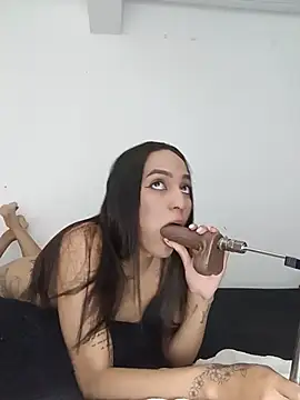 Webkamerová show MegannHills_