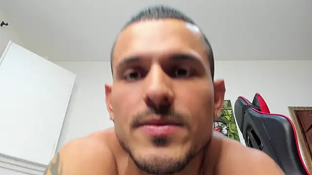 jacob_stonne: απευθείας συνομιλία ΧΧΧ