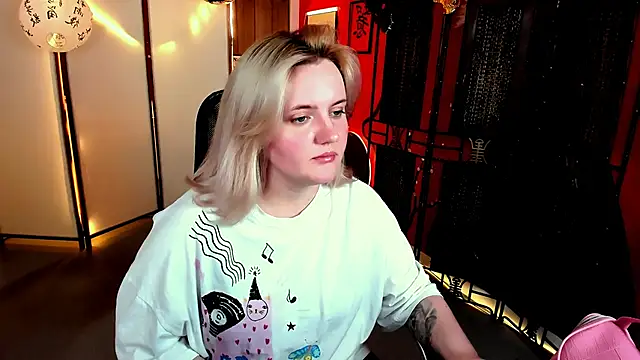 KathyBriggs' Live XXX Chat
