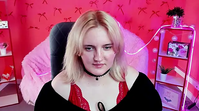KathyBriggs Adlı Modelin Canlı Sohbet Odası
