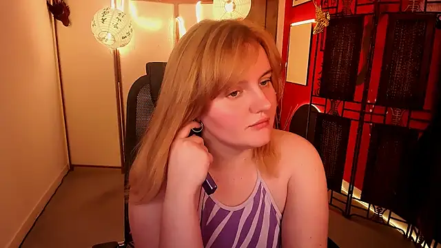 KathyBriggs Chat XXX live