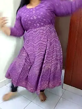 Anushka_flower Adlı Modelin Canlı XXX Sohbeti