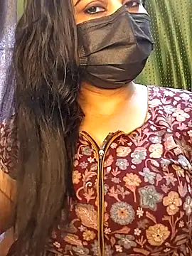 Anushka_flowerのライブXXXチャット