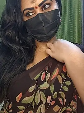 Anushka_flowerのライブXXXチャット