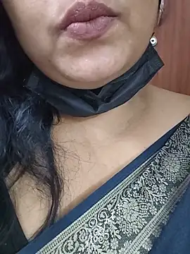 Anushka_flower's Webcam Show