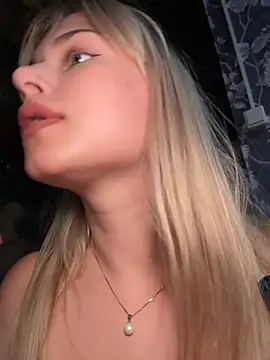 NinaVerse – Kamerová šou