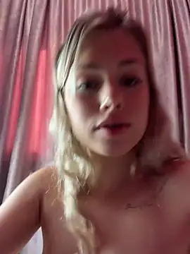 NinaVerse webcam show