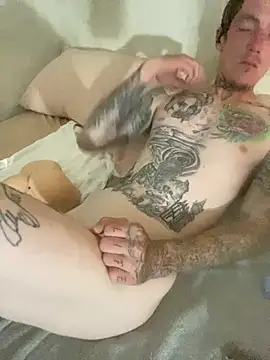 dkub93 Show in webcam