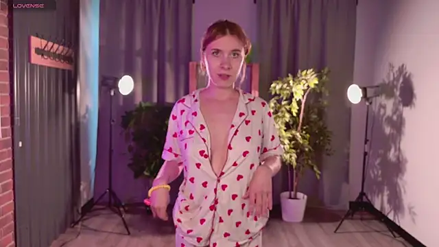 miraiakik XXX чат на живо