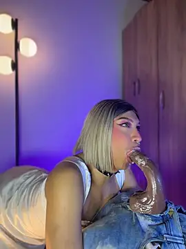 הופעת וובקאם של Andy_Blake_