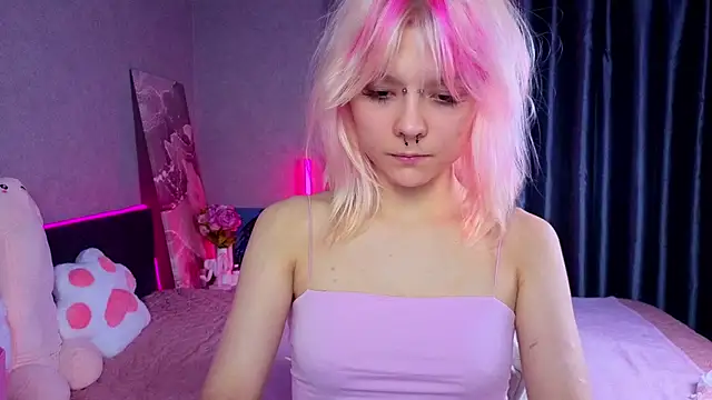צ'אט XXX בשידור חי של PerryKitty