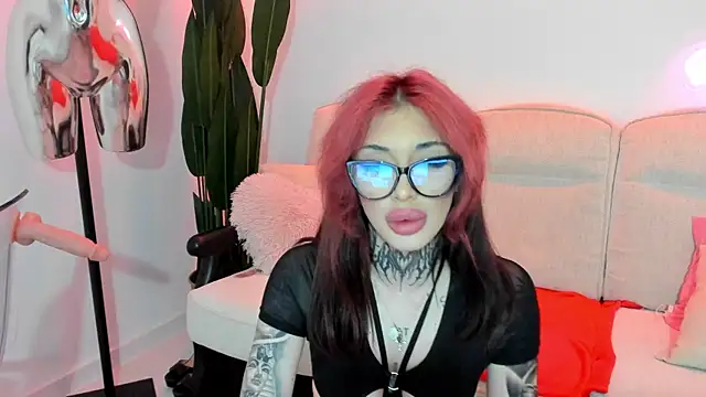 Cassy-Foxy Chat XXX in diretta