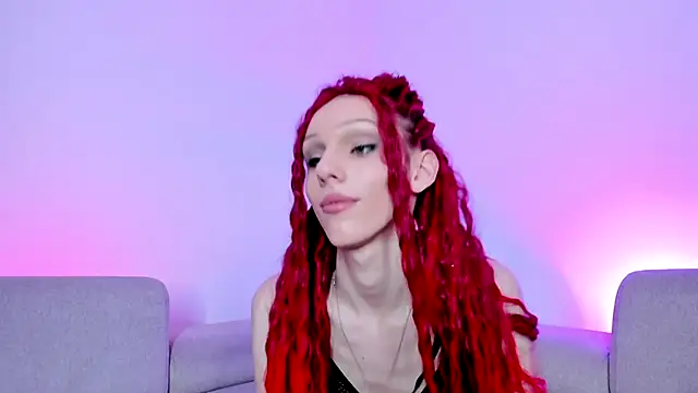 Kirana_Hayesn Webbikameraesitys