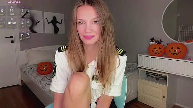 OdetteTrentinella Show in webcam