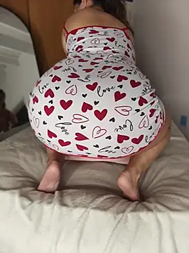 _JuliethSexy_ Adlı Modelin Canlı XXX Sohbeti