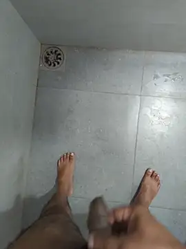 Show modela Notsodilf na web-kameri