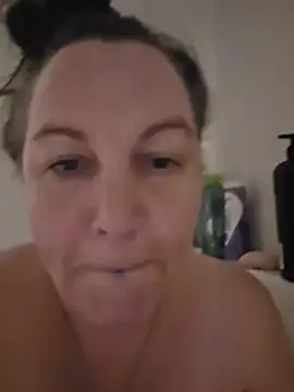 Queenemerald – webcam-show