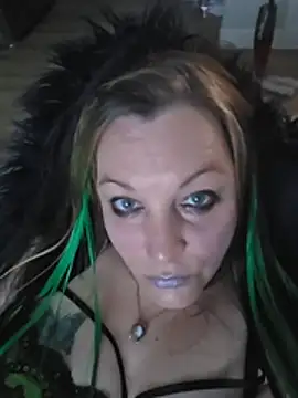Queenemerald – Kamerová šou