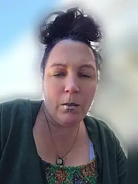 Queenemerald ওয়েবক্যাম শো