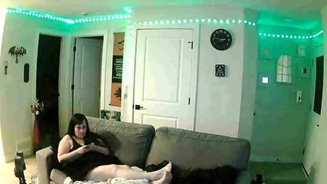 Queenemerald webkamerás műsora