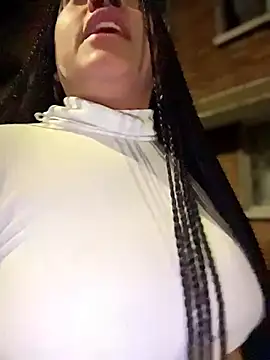 Saraa_M live XXX chat