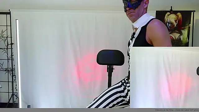 Webkamerová show thehornybowtie