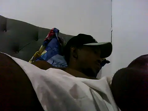 TomaTuYuco Pertunjukan Webcam