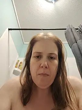Show modela 023thickandjuicy07 na web-kameri