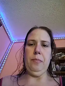 הופעת וובקאם של 023thickandjuicy07