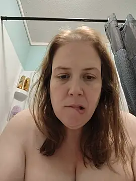 הופעת וובקאם של 023thickandjuicy07