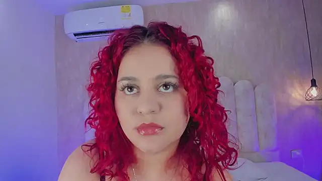 RosalieVittoria – Naživo XXX chat