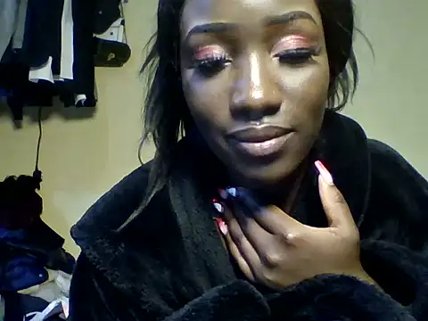 sexy_choco254 Adlı Modelin Canlı XXX Sohbeti