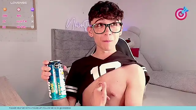 niico_prince's Webcam Show