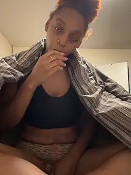 WetCaramel2's Webcam Show