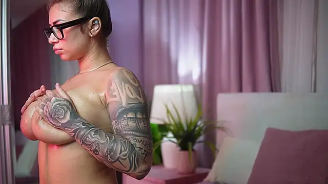 AmeliaBarbie Webcam show
