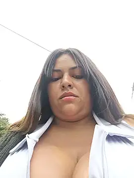 OUTDOORS_VELEN লাইভ XXX চ্যাট