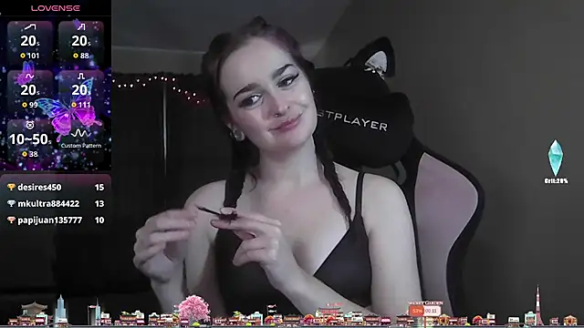 odetteraine webkamerás műsora