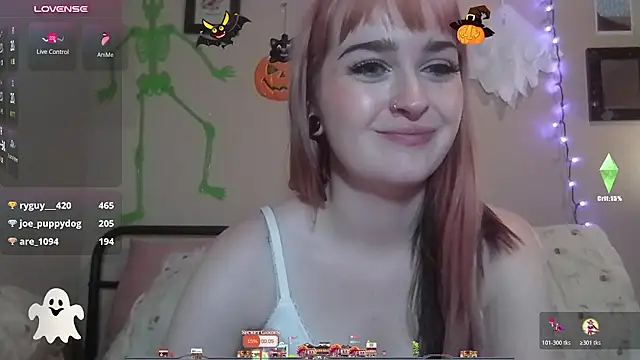 Show modela odetteraine na web-kameri