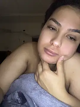 Bisana26 Show in webcam