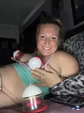 sweetkacibaby's Live XXX Chat