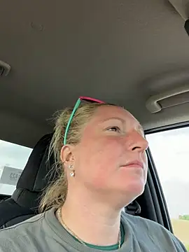sweetkacibaby Show in webcam