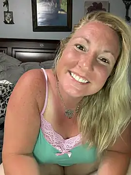 sweetkacibaby Show in webcam