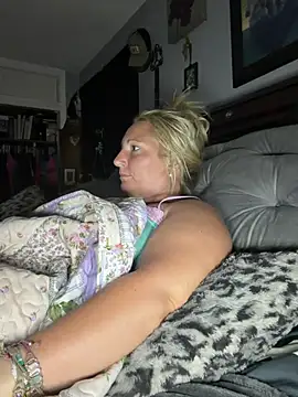 sweetkacibaby's Webcam Show